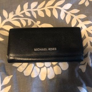 Michael Kors wallet great condition